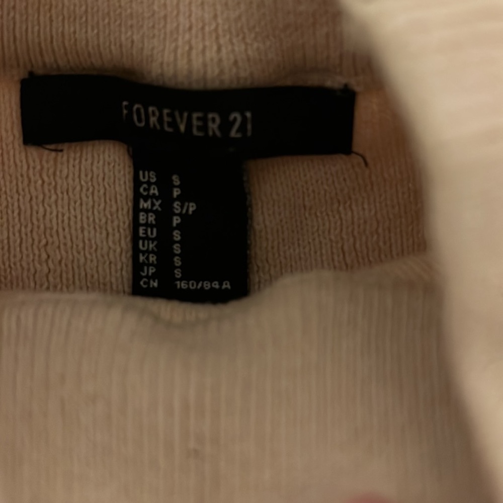 Forever 21 Top - Picture 3 of 4